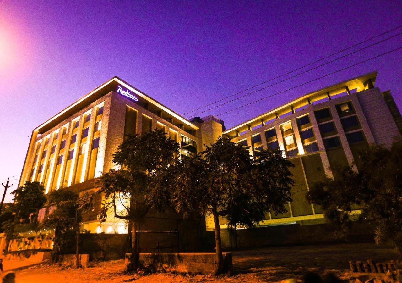 فندق Radisson بوبال المظهر الخارجي الصورة