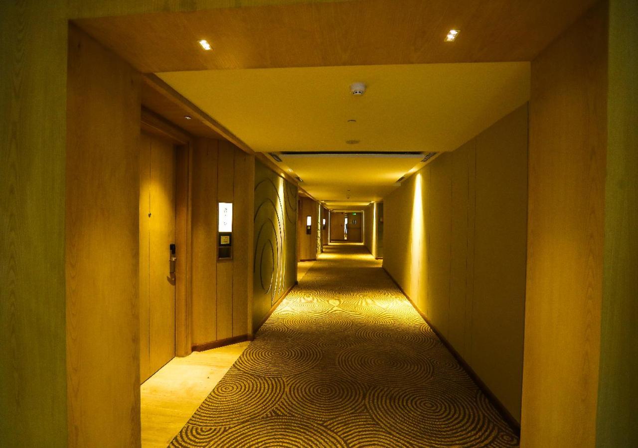 فندق Radisson بوبال المظهر الخارجي الصورة